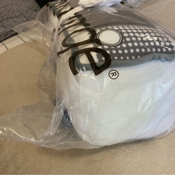 Glowforge Laser Limited Edition White Mascot Plushie - Picture 7 of 8